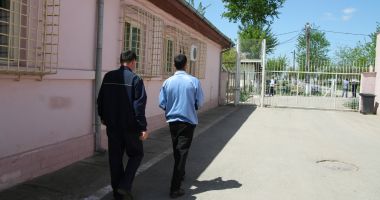 Stire din Eveniment : 40 de posturi de agenți, scoase la concurs la Penitenciarul Poarta Albă