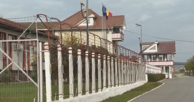 Stire din Eveniment : Mită pentru libertate! Un agent de poliţie penitenciară primea bani în schimbul eliberării unui deţinut
