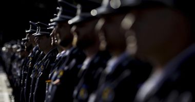Stire din Actualitate : A fost publicat proiectul de lege care interzice cumulul pensie-salariu. Pe cine vizează interdicția
