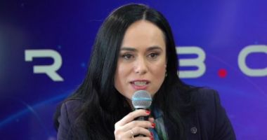 Stire din Social : Ministrul Muncii a anunțat data la care vin plicurile cu pensiile recalculate