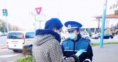 Pensionarii constănţeni, învăţaţi cum să se ferească de hoţi