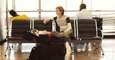 Stire din Cetățenești : Ce faci dacă avionul întârzie să decoleze (1)