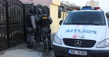 Stire din Eveniment : Descinderi pentru prinderea unor indivizi periculoși. Inclusiv la Constanța!