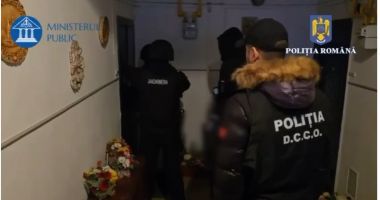 Zeci de percheziţii în mai multe județe vizând acţiuni împotriva ordinii constituţionale