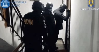 Stire din Eveniment : Operațiunea JUPITER 4 a ajuns și la Constanța. Au loc două percheziții domiciliare