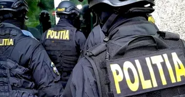 Stire din Eveniment : Contrabandă cu aur și proxenetism. Percheziții masive în București și împrejurimi