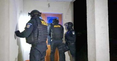 Stire din Eveniment : Percheziții la Constanța într-un dosar de furt calificat
