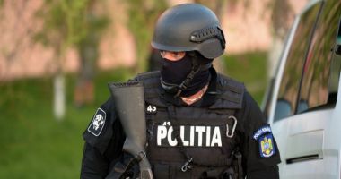 PERCHEZIȚII LA PERSOANE BĂNUITE DE FURT