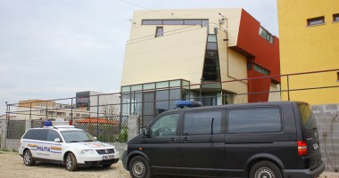 Stire din Eveniment : Percheziții la angajați ai Primăriei Constanța