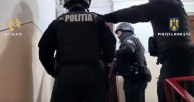 Stire din Eveniment : Percheziții în mai multe județe din țară într-un dosar de camătă și șantaj. Vizat și Bercea Mondialu