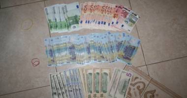 Galerie foto. Descinderi cu mascați și bunuri de mii  de euro confiscate  de polițiști - 2