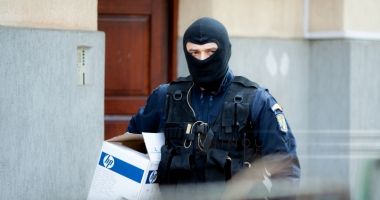 Stire din Eveniment : SCANDAL ÎN SISTEMUL SANITAR! Dezinfectanți diluați sau contrafăcuți, în spitalele din România! Percheziții de amploare