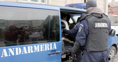 Stire din Eveniment : Percheziții la Constanța. Făceau evaziune fiscală prin firme fantomă