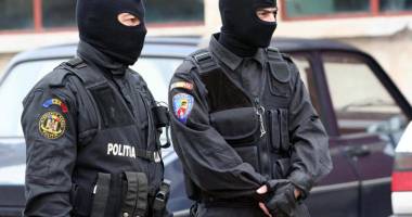 Stire din Eveniment : Percheziții la mai multe primării din Constanța