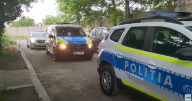 Stire din Eveniment : Zeci de percheziţii, dintre care 25 la Constanţa, într-un amplu dosar