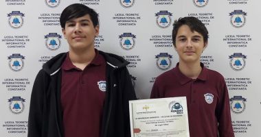 Doi elevi ai Liceului Internațional  de Informatică, invitați  la concursul de robotică