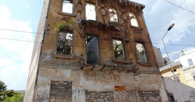 Pericol de prăbușire