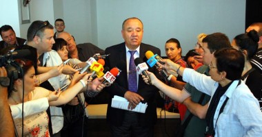 Stire din Politică-Administrație : Dede Perodin: "Preluarea procentului de 13% din acțiunile portului este binevenită!"