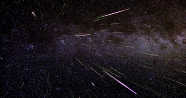 Stire din Social : Diseară asistăm la ploaia de stele