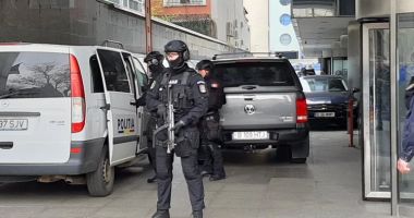 Stire din Eveniment : Mai multe persoane, acuzate că au obţinut ilegal indemnizaţii de creştere a copilului. Prejudiciul este uriaș