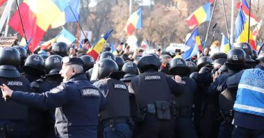 Stire din Eveniment : Şase participanţi la protestul de luni din Piaţa Victoriei s-au ales cu sesizări penale