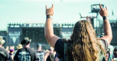 Stire din Actualitate : Doi bătrâni dispăruți de la un azil, găsiți la un mega-festival de muzică heavy metal