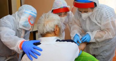 Stire din Social : Persoanele fără adăpost din centrele sociale și angajații DGASPC, testați pentru depistarea coronavirusului