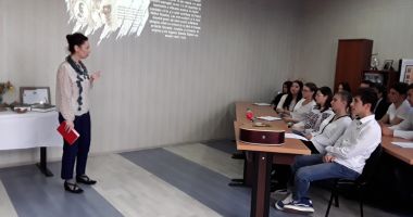 Stire din Cultură-Educație : "Personalitățile Marii Uniri",  la Colegiul Economic Mangalia