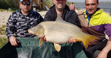 Pescari meseriași! Capturi incredibile de pește pe lacul Corbu 2 - 2