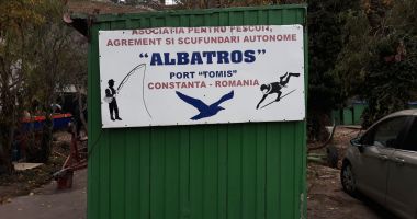 Pescarii din Portul Tomis caută înţelegere la autorităţi. „Am fost somaţi să eliberăm terenul” - 3