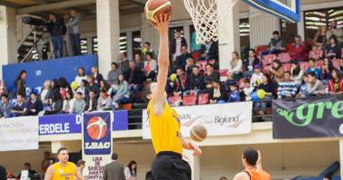 Stire din Sport : "Pescărușii" au câștigat ediția a doua  a "All Star Game"