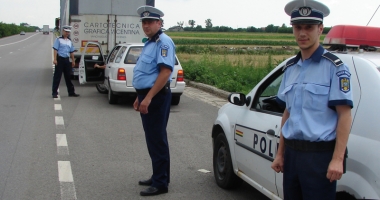 Stire din Eveniment : Peste o sută de șoferi constănțeni, verificați în trafic cu aparate antidrog