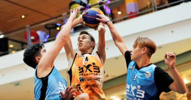 Stire din Sport : Peste 400 de elevi, la a treia ediție a Constanța Streetplay 3x3 Schools Battle