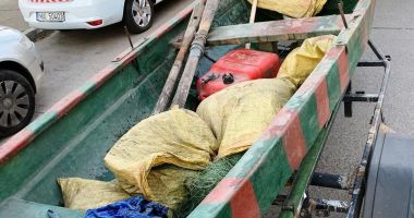Stire din Eveniment : Doi bărbați din Constanța prinși că pescuiau ilegal