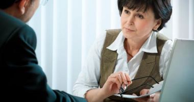 Stire din Economie : Peste 2,6 milioane de euro, negociați de consumatori, în litigiile cu băncile