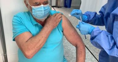 Stire din Social : Peste 43.000 de doze de vaccin Moderna sosesc la Constanţa