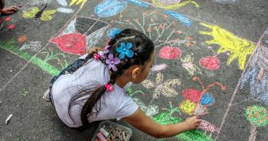 Stire din Cultură-Educație : Peste 600 de copii își sărbătoresc  ziua în Cumpăna