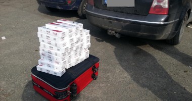 Stire din Eveniment : Peste 1.000 de pachete cu țigări de contrabandă, confiscate în Constanța