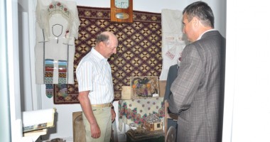 GALERIE FOTO. Președintele Traian Băsescu a participat la Ziua Comunei Peștera - 17