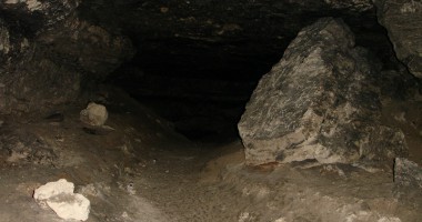 Stire din Diverse : Peștera Limanu, aventura de pe litoral