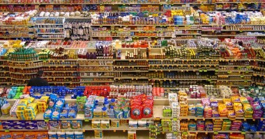 Stire din Economie : Peste zece tone de produse alimentare, aruncate înainte de Paște