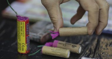 Stire din Actualitate : Un copil de trei ani a suferit arsuri grave din cauza petardelor aprinse de Revelion