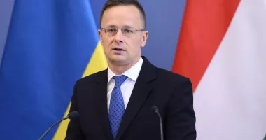 Stire din Actualitate : Peter Szijjarto: „Uniunea Europeană dansează cum îi cântă Zelenski!“