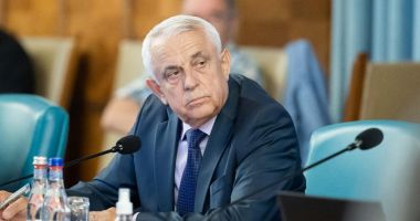 Stire din Politică-Administrație : Ministrul Daea s-a dus pe câmpurile uscate de secetă: Primele măsuri anunțate