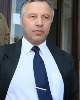 Stire din Politică-Administrație : Pesedistul Petrică Miu, infiltrat în sufletul PDL