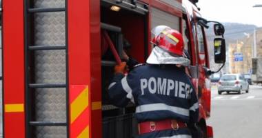 Stire din Eveniment : UPDATE - Pompierii, în alertă! Un bărbat a căzut în apă, în zona Cazino