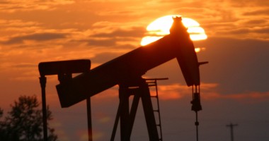 Stire din Economie : Prețul petrolului a atins maximul ultimelor cinci luni!