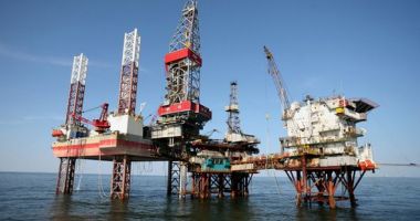 Stire din Economie : Afaceri cu petrol la Marea Neagră. Rușii de la Lukoil au intrat pe fir