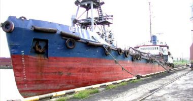 Stire din Economie : Petrolierul moldovenesc "Delfi" a fost salvat de nava "GSP King"