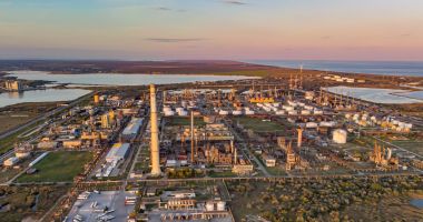 Stire din Economie : Rompetrol Rafinare investește în eficientizarea unui echipament strategic
